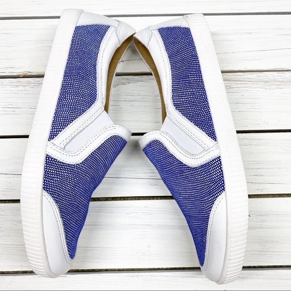 NEW Earth Currant Saphire Blue Wave Slip On Sneakers 9.5 - Picture 4 of 11